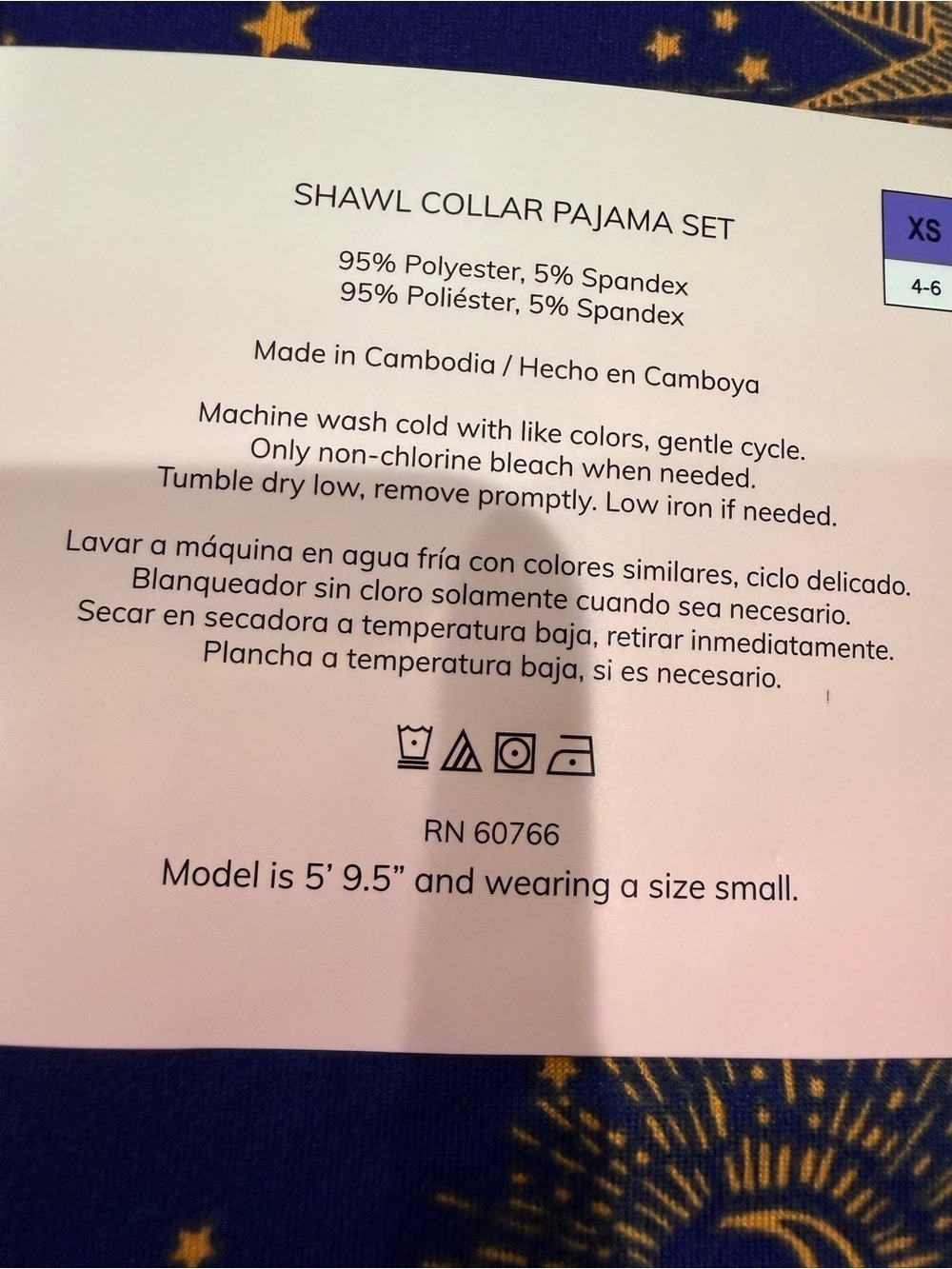 NEW-Room Service Women's Shawl Collar Lounge Pajama Set Blue Celestial Star/Moon - Picture 13 of 14